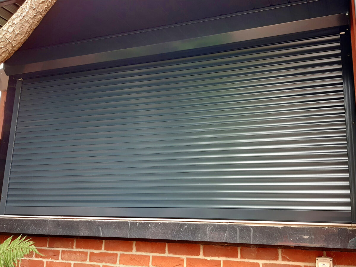 2X SCS SECEURO SCREEN SERVERY HATCH