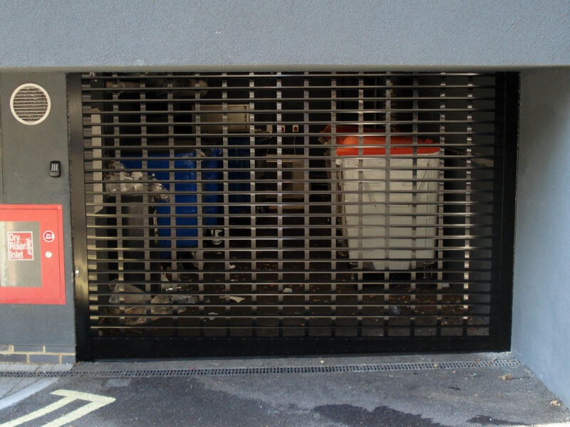 SCS SECEURO SHIELD VISION ROLLER SECURITY SHU 3800
